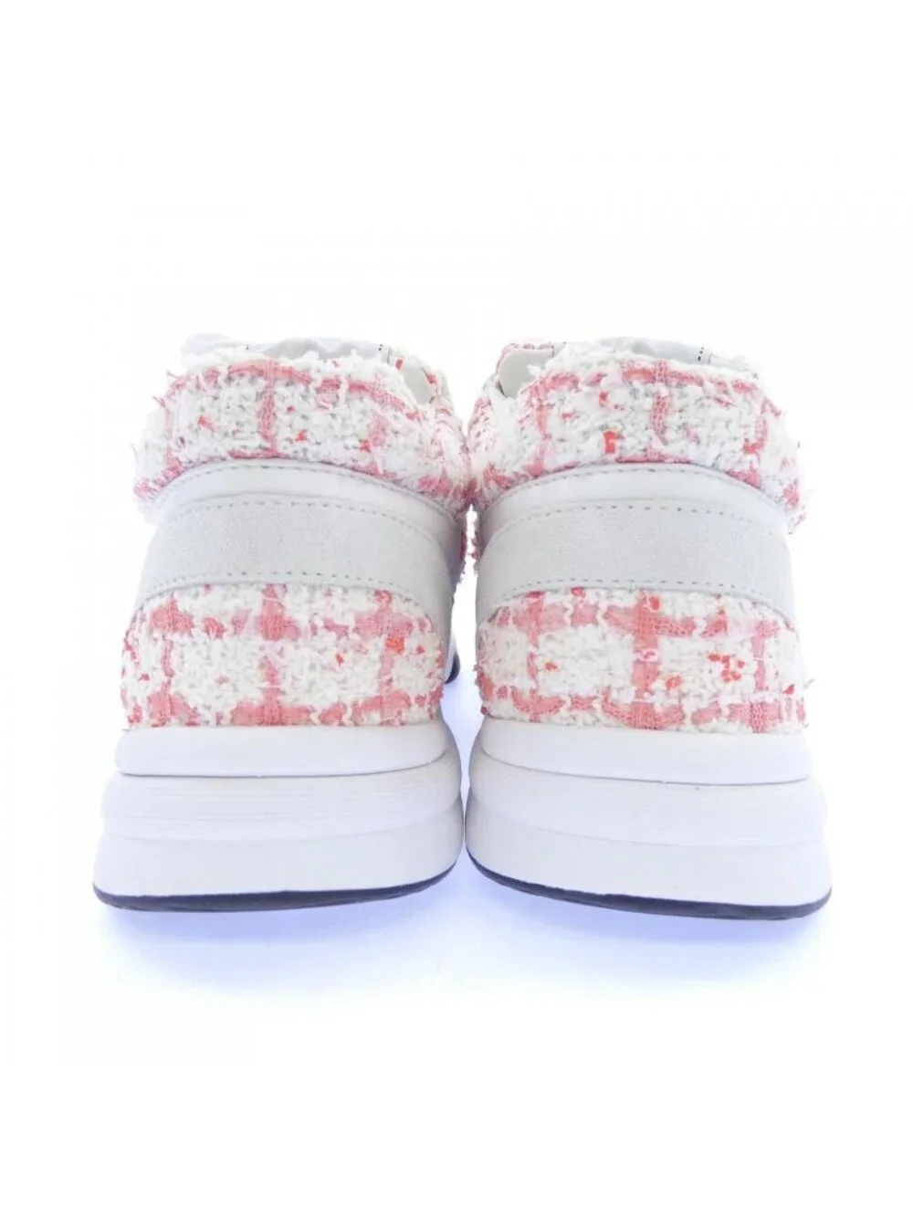 Chanel Sneakers Beige - Picture 5 of 6